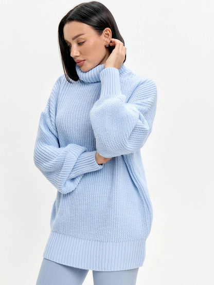 Women's knitted turtleneck top - Trendy and warm
