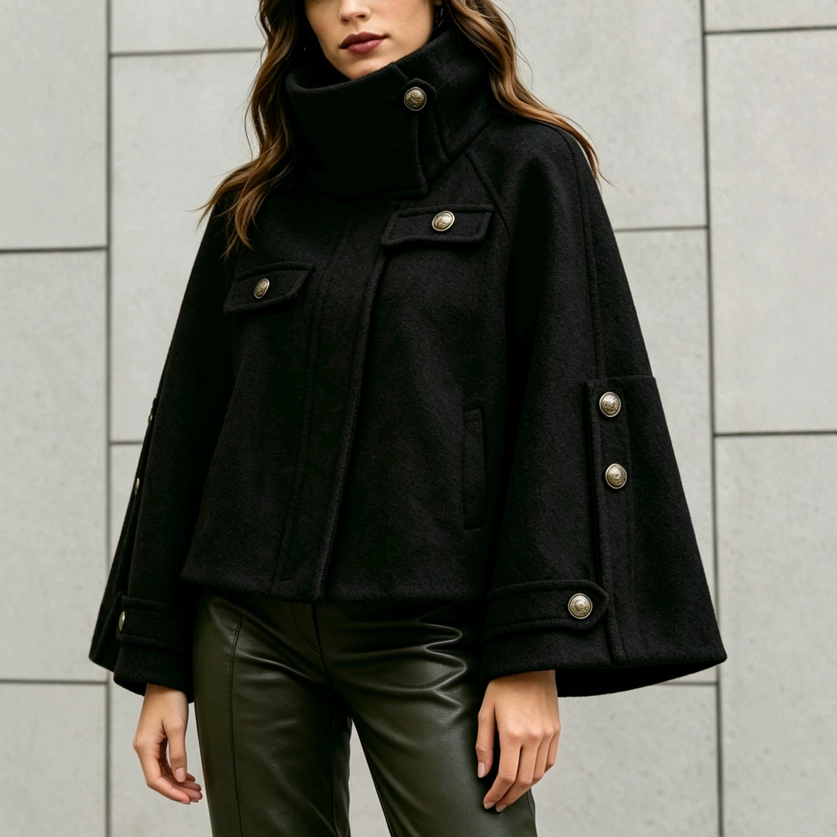 Manteau court femme ample a col montant - Elegant et chaud