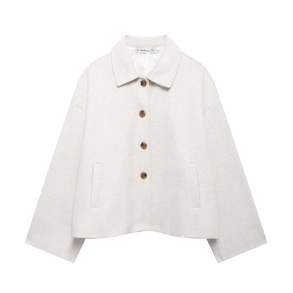 Women's short notched-collar coat - Chic and soft