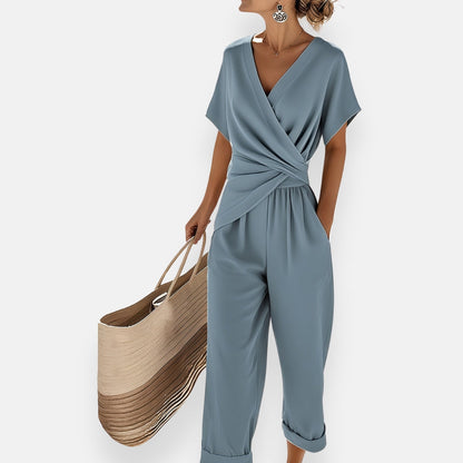 Elegant Two-Piece Set for Women – Short-Sleeved Top and Short Pants with Draped Knot