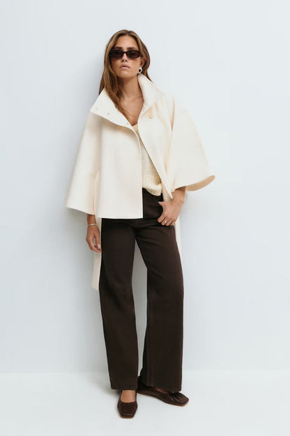 Manteau Cape Élégant à Col Montant pour Femme – Manteau Ceinturé Stylé
