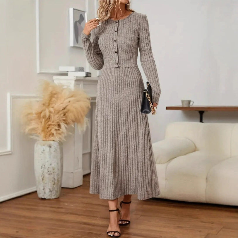 Completo da donna con cardigan in maglia e gonna midi – Casual ed elegante