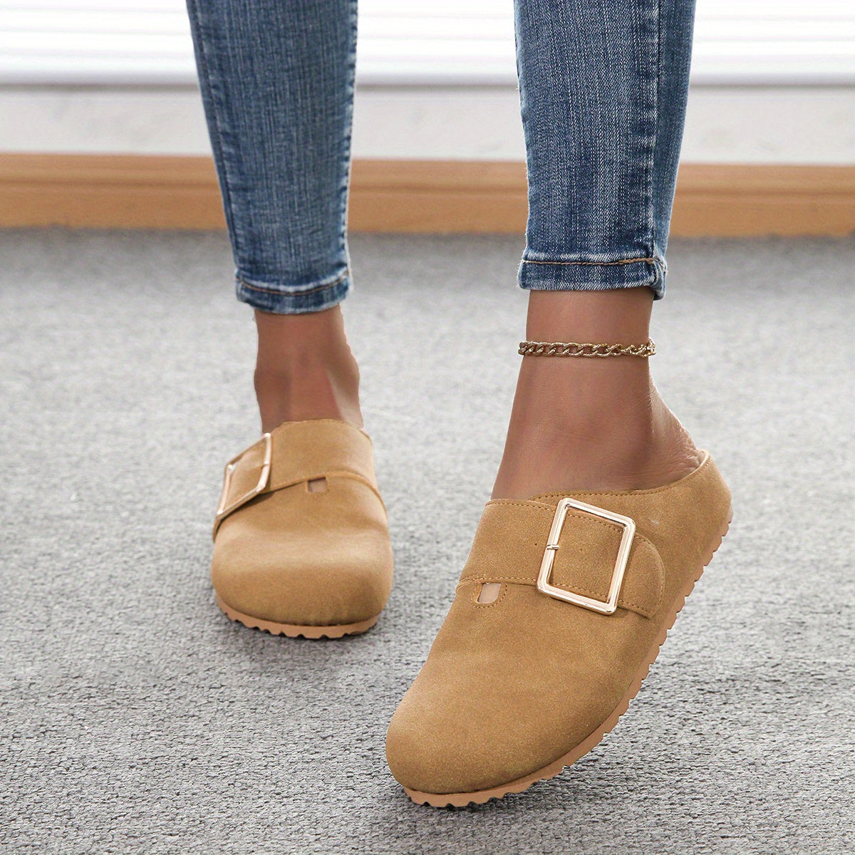 Mules à enfiler pour femmes - Tige en tissu confortable avec sangle à boucle métallique, semelle intérieure en PU doux et semelle en PVC durable - Chaussures décontractées toutes saisons, faciles à nettoyer, chaussure élégante | Confort garanti