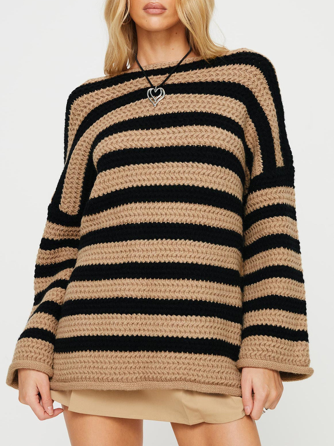 Women's soft wool-effect sweater - Comfortable and cozy