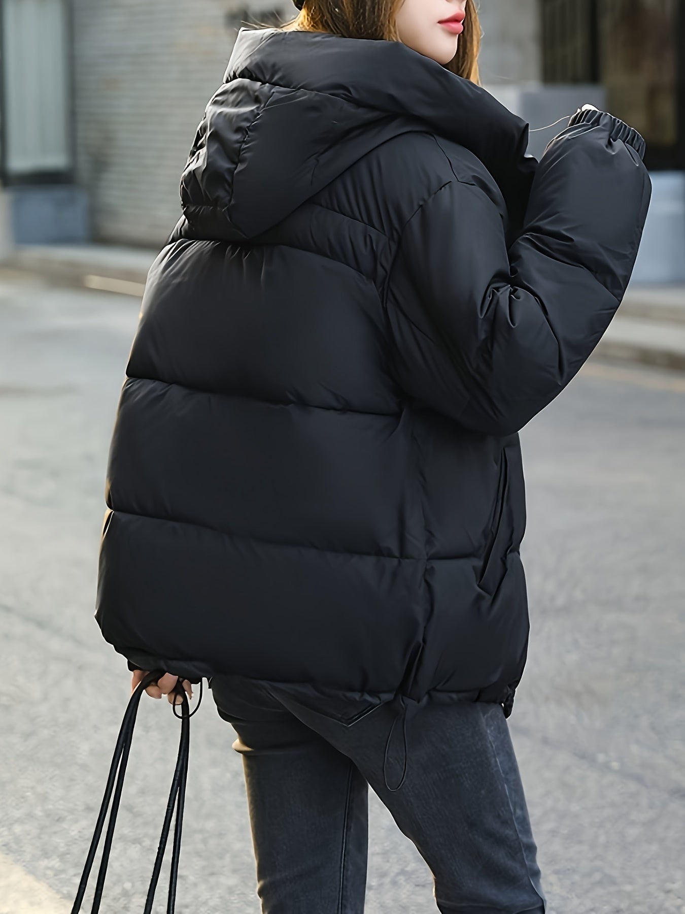 Veste matelassée légère à capuche pour femme – Vêtement d’hiver élégant