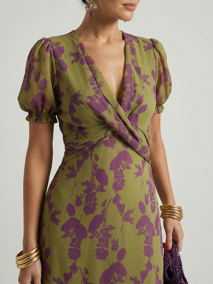 Women's Floral Midi Dress with Flowing Fit - Casual and Elegant