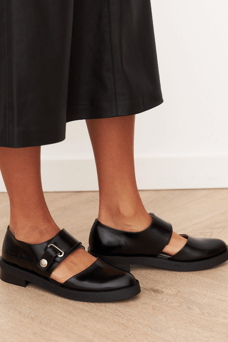 Black Slip-on Shoes for Women with Buckle – Stylish and Comfortable Covered Footwear