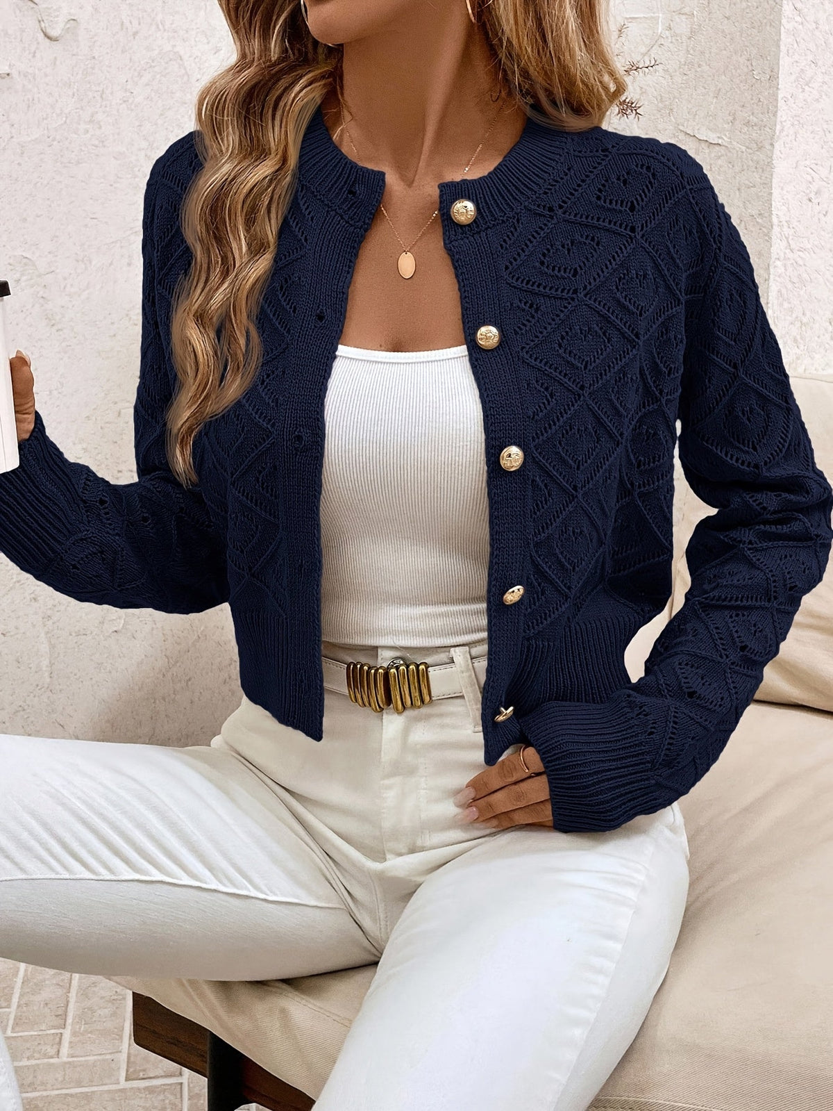 Cardigan femme boutonne ajoure - Elegant et leger