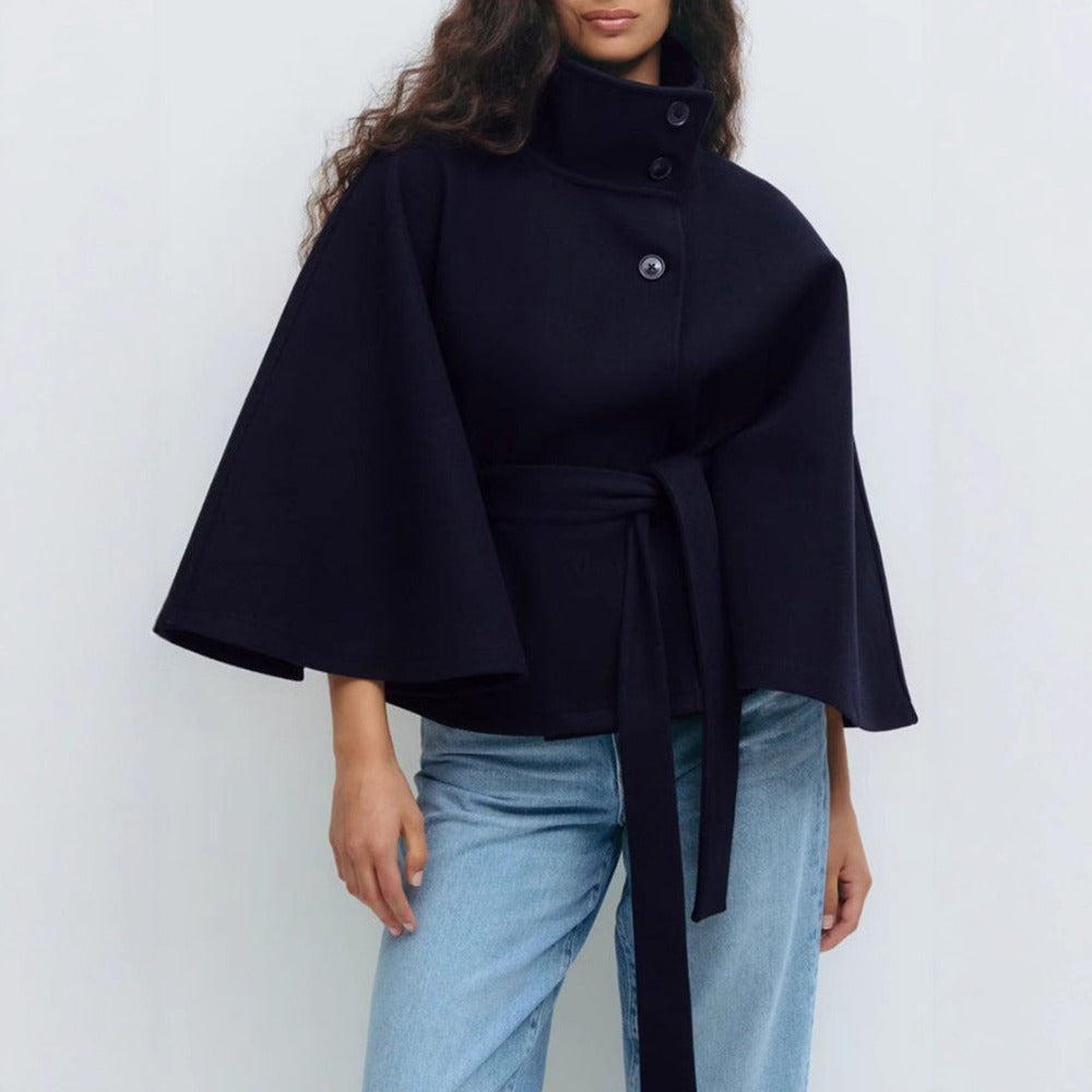 Manteau Cape à Col Haut pour Femme – Manteau d’Hiver Luxe et Élégant