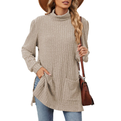 Women's turtleneck T-shirt with slits - Loose-fitting and practical