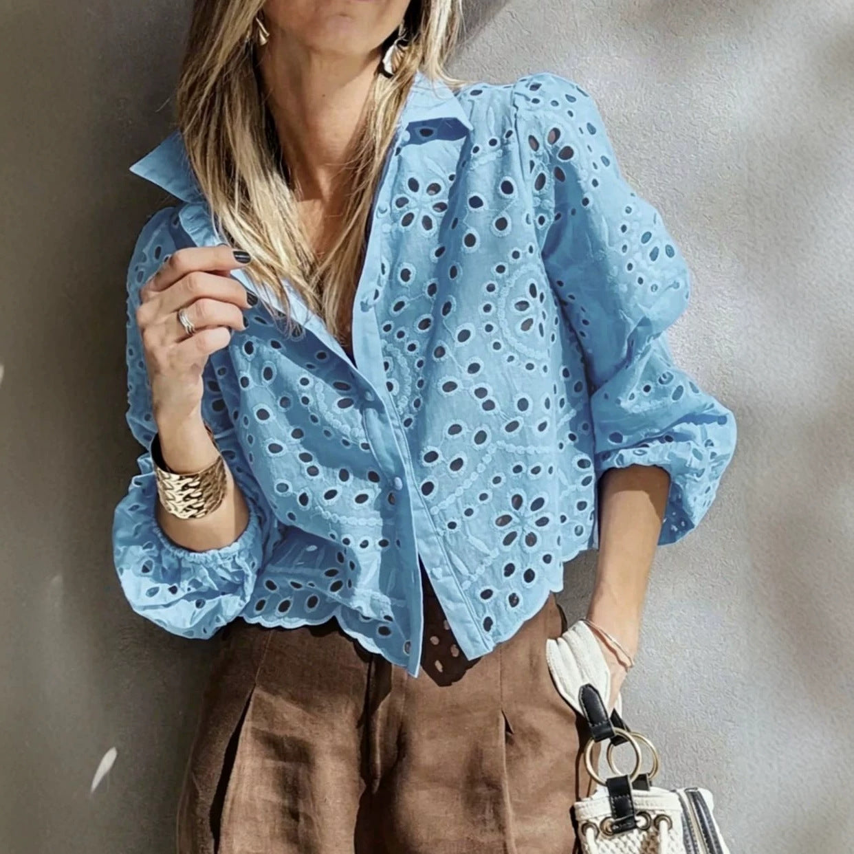 Chemisier femme court brode ajoure - Leger et elegant