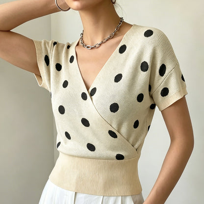 Top maille femme col V a pois - Leger et charmant
