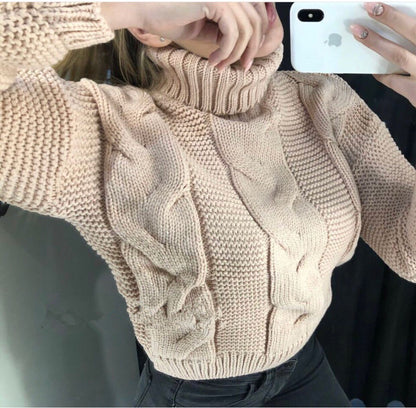 Women's cable-knit turtleneck sweater - Relaxed and warm