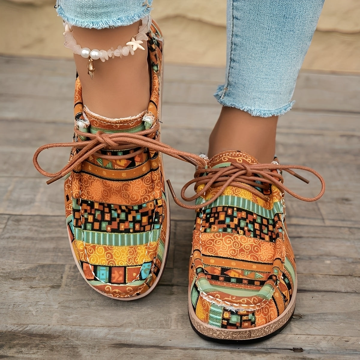Artistic Women’s Sneakers – Elegant, Cushioned Style for Everyday Walking