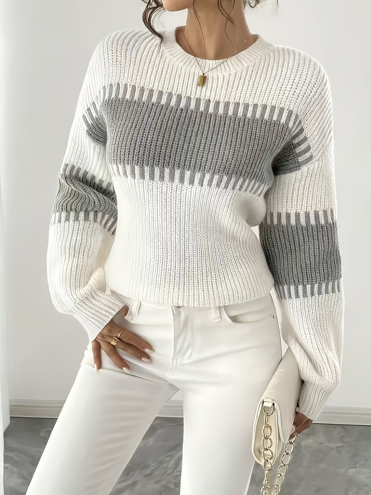 Women's color-block striped sweater – Trendy and soft