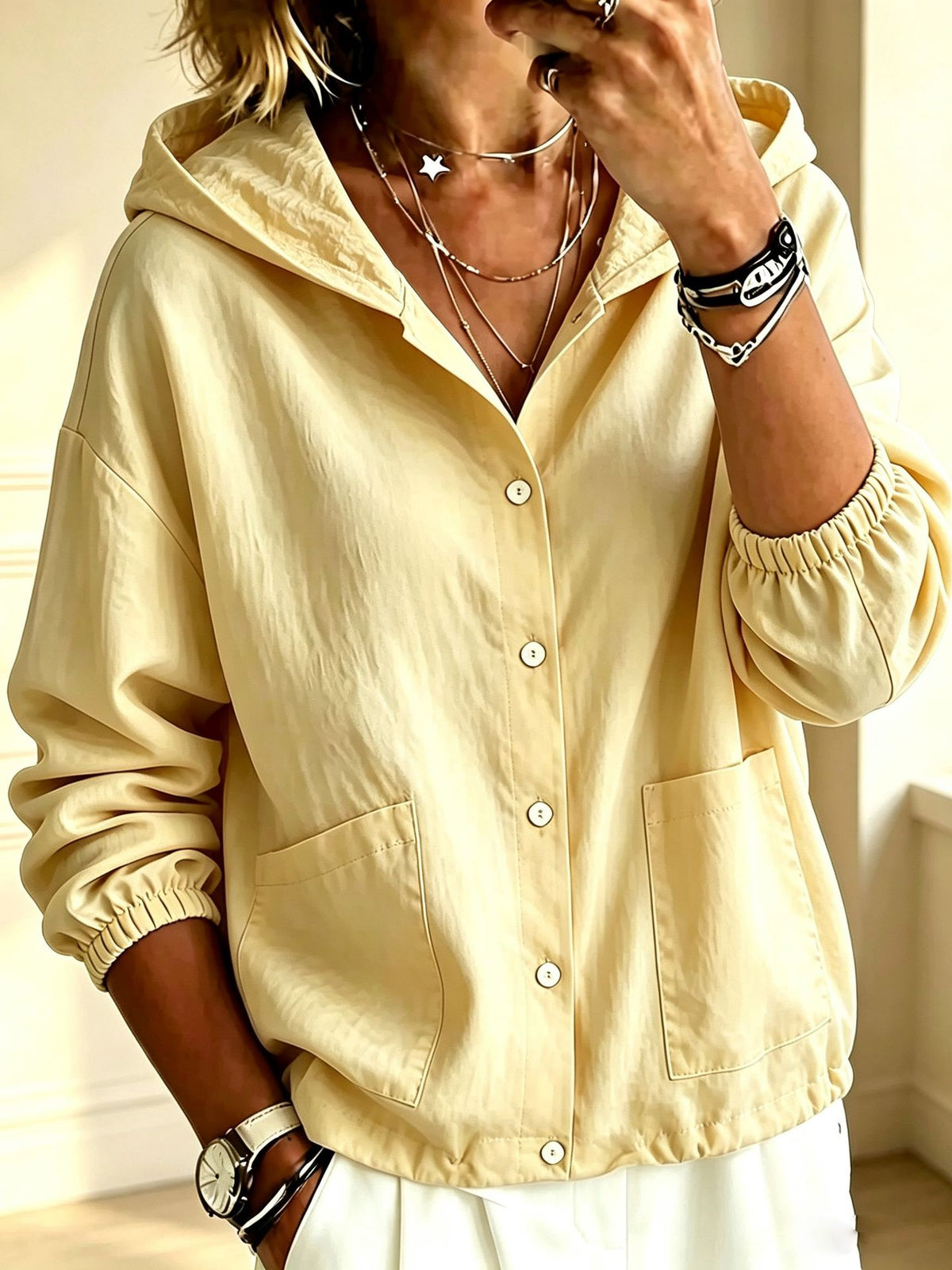 Giacca da donna con cappuccio e bottoni, vestibilità ampia – Stile casual e confortevole