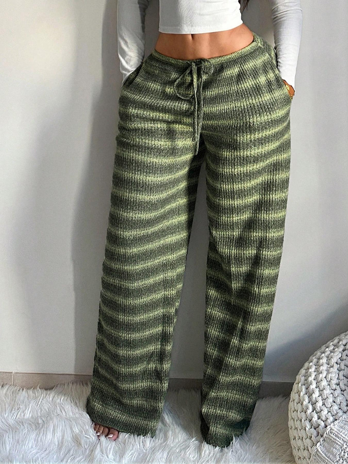 Women's wide-leg striped pants - Flowing and comfortable