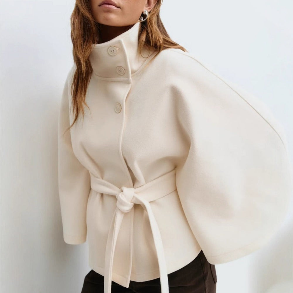 Manteau Cape à Col Haut pour Femme – Manteau d’Hiver Luxe et Élégant