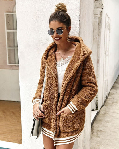 Veste Longue en Fourrure Tendance Femme pour l’Hiver – Élégante et Confortable