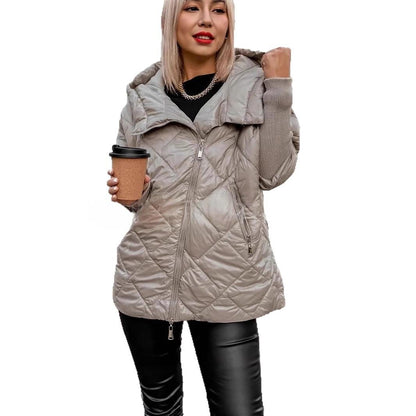 Women’s Hooded Puffer Jacket with Zip Closure – Chic and Warm Patchwork Style for Winter