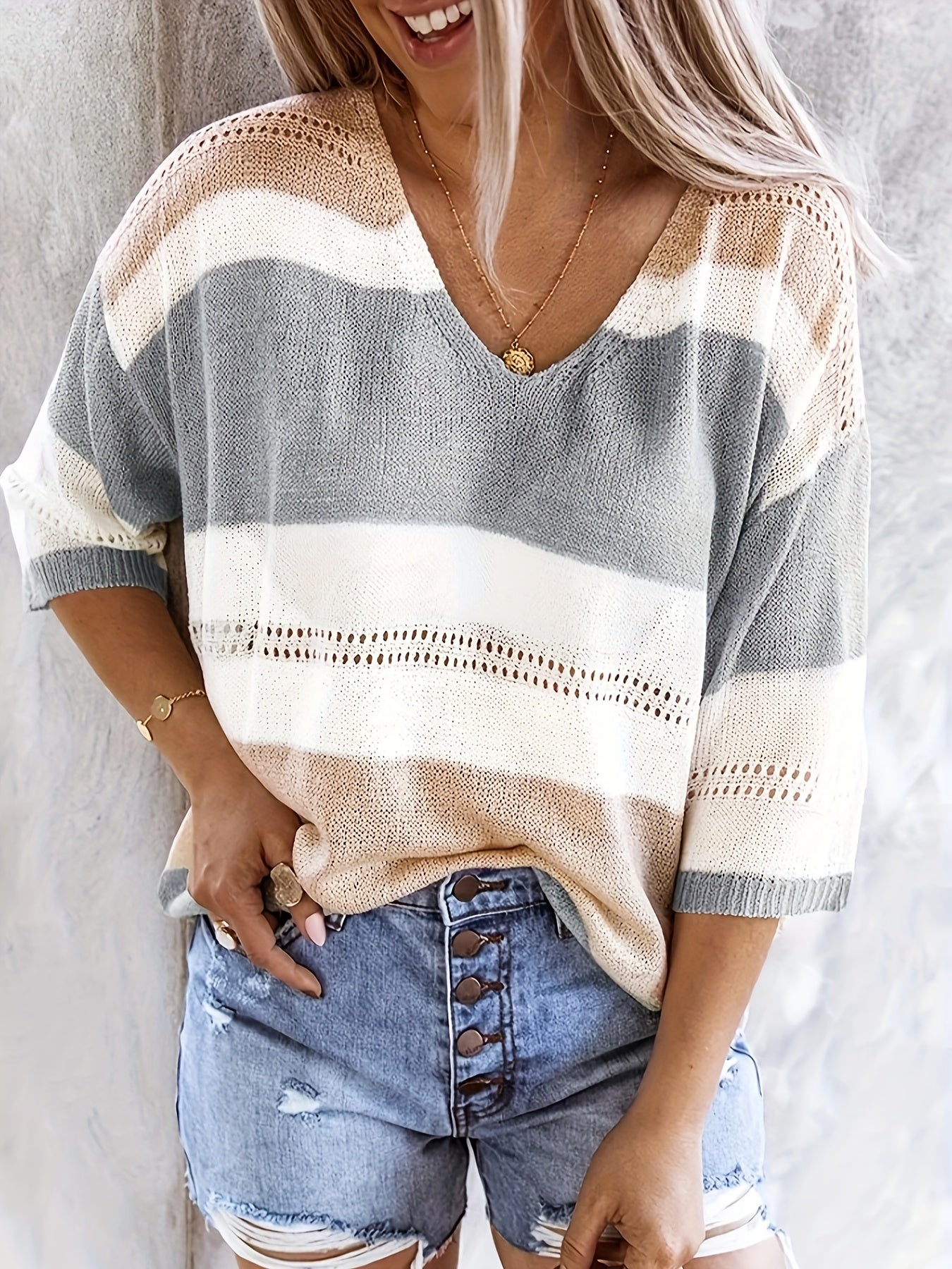 Pull Femme en Maille Fine – Style Doux Léger Élégant au Quotidien