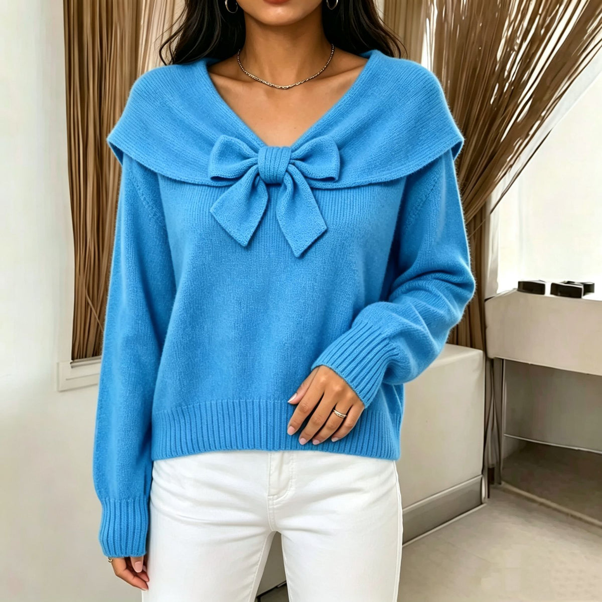 Women's knitted bow sweater - Soft and feminine