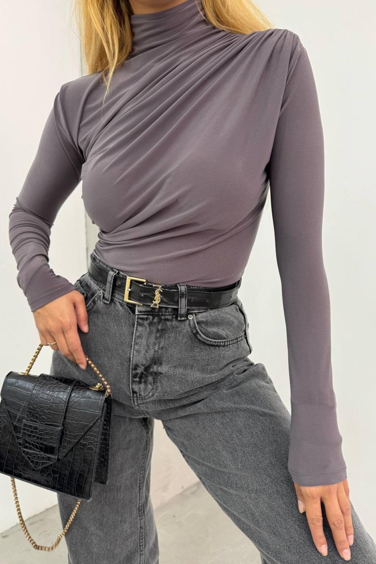 Women's long-sleeved base layer top - Simple and soft