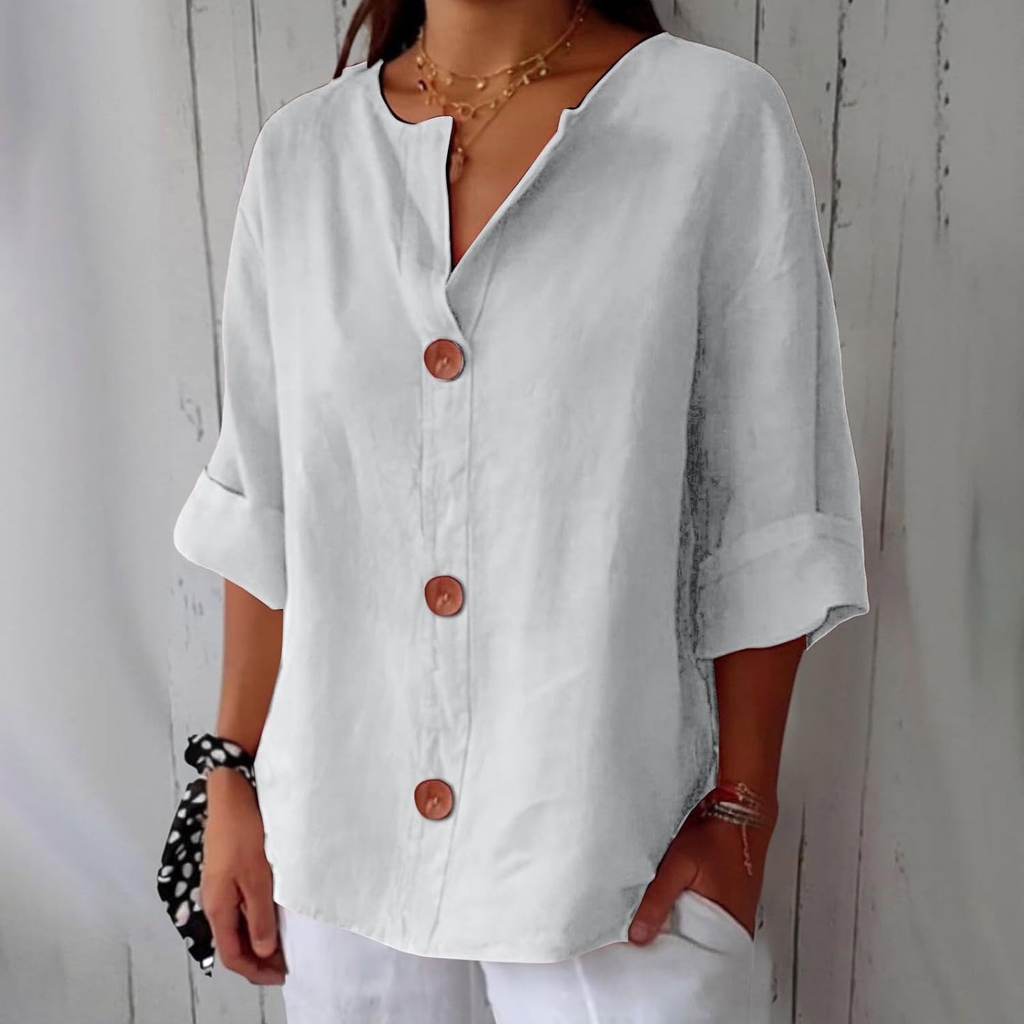 Blouse Gretel en lin beige boutonnée col tunisien