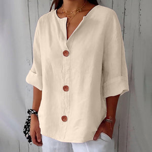 Blusa Gretel de lino beige abotonada con cuello tunecino