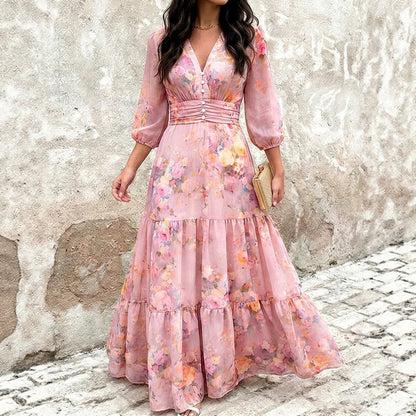Vestito da donna aderente con volant sovrapposti e maniche 3/4