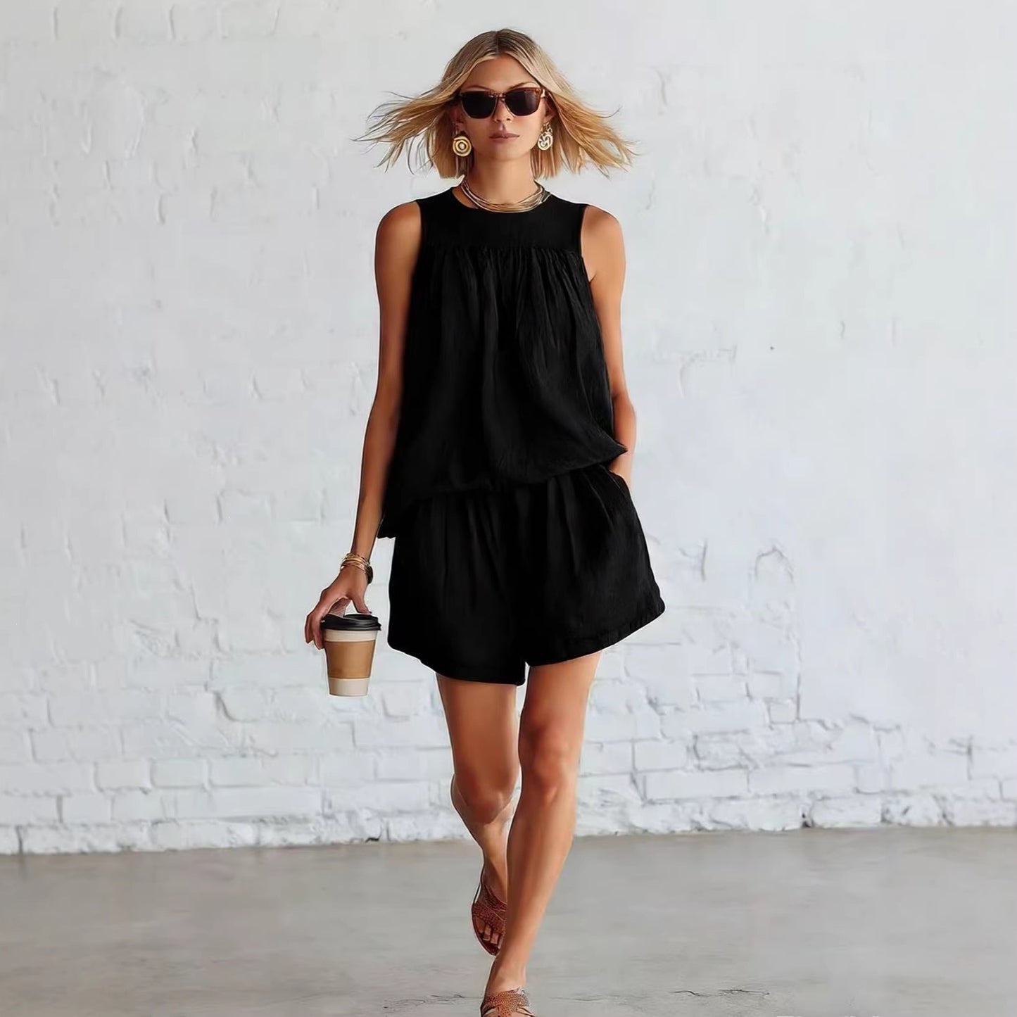 Ensemble femme retro top plisse sans manches et short large - Elegant et estival
