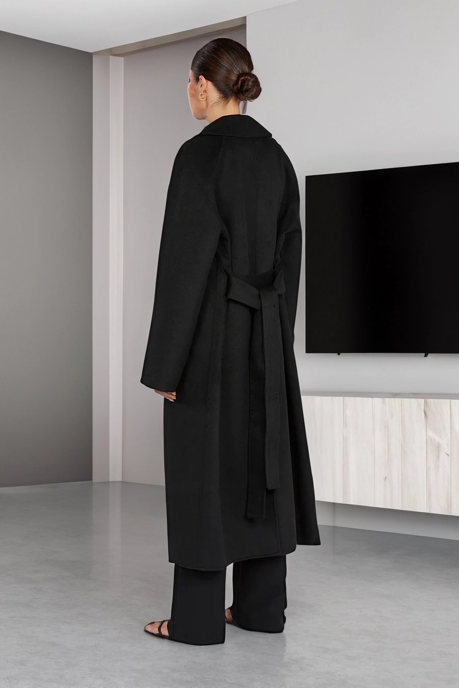 Cappotto invernale da donna con ampio colletto – Chic e caldo
