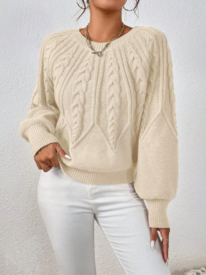 Women's crew-neck cable-knit sweater - Soft and versatile