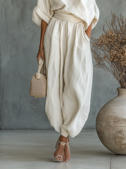 Ensemble femme épaules dénudées et pantalon fuselé – Léger et chic