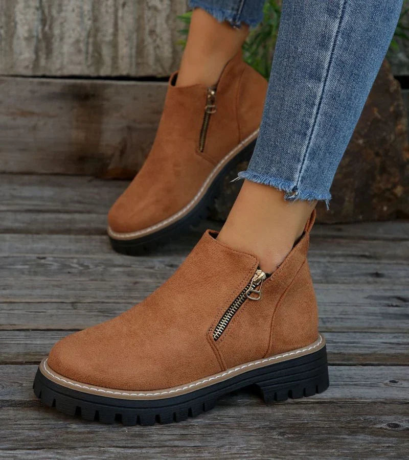 Bottines Confort Femme – Bout Rond avec Plateforme et Fermeture Zippée