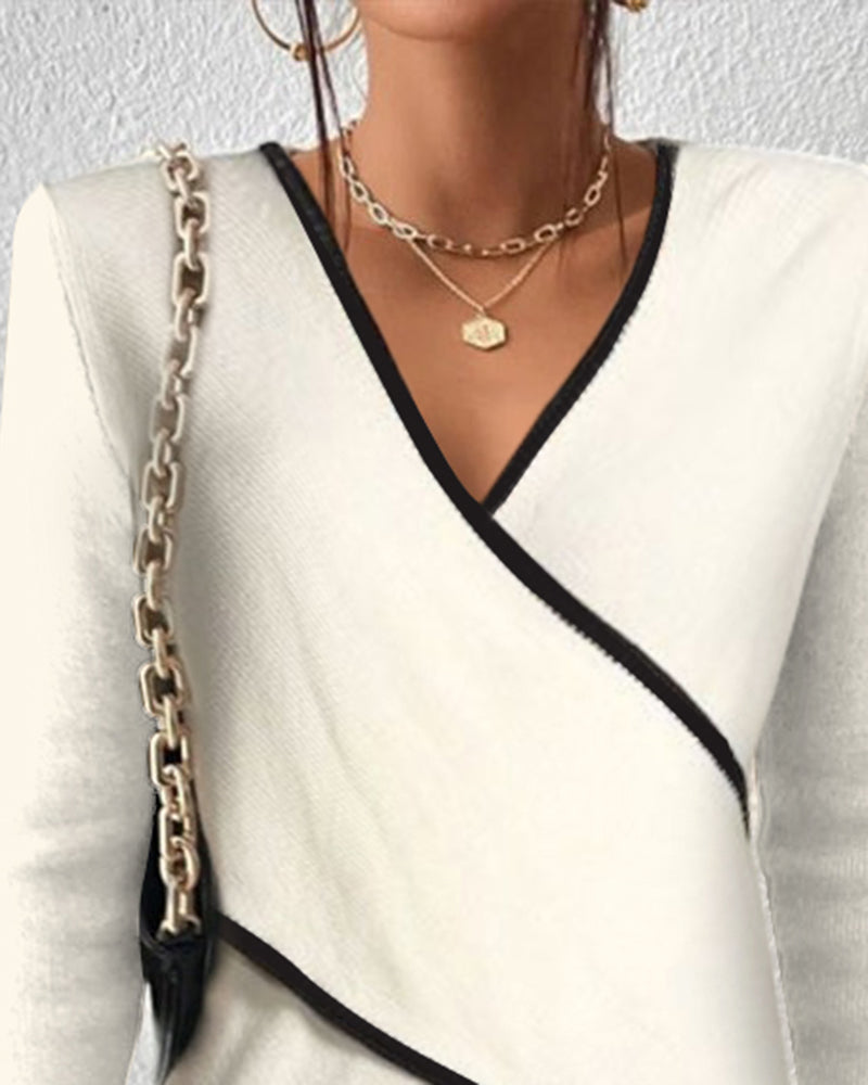 Pull croisé avec bordure contrastante pour femme