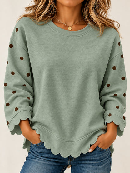 Flowy women's blouse - Elegant and polished