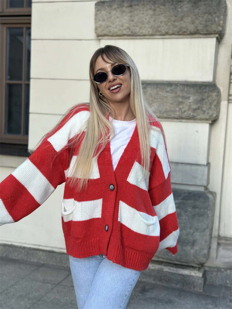 Women's striped cardigan - V-neck and long sleeves