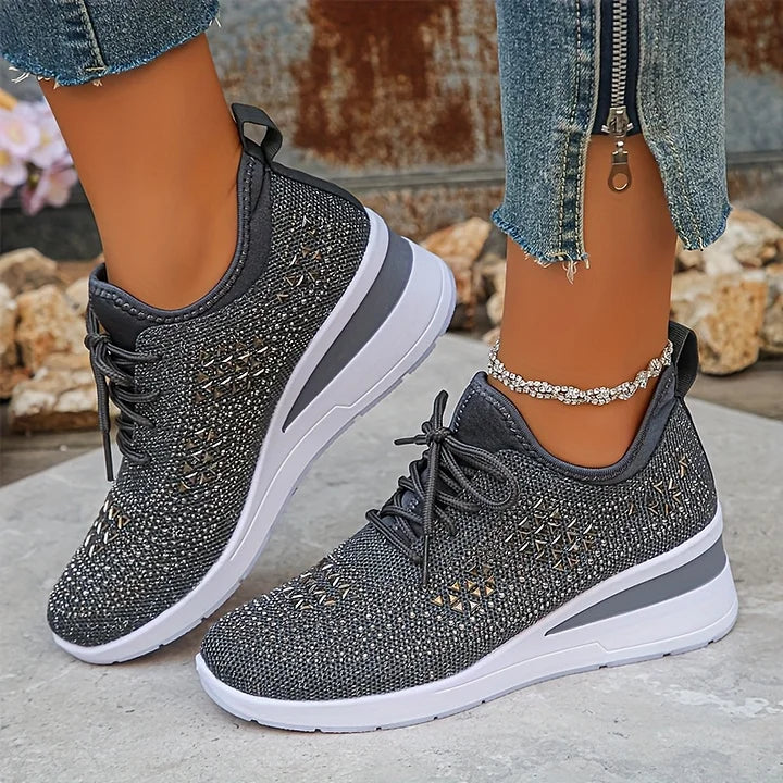 Baskets femme a soutien de voute et details strass - Confortables et modernes