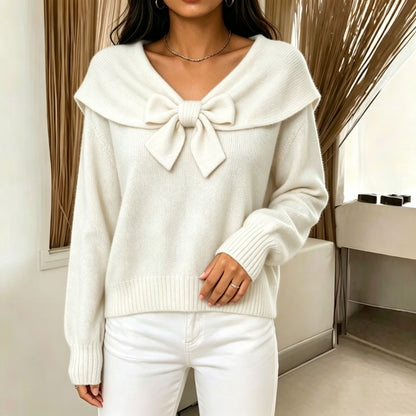 Women's knitted bow sweater - Soft and feminine