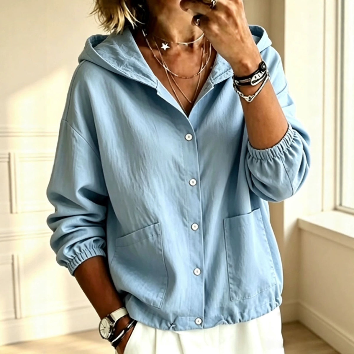 Giacca da donna con cappuccio e bottoni, vestibilità ampia – Stile casual e confortevole