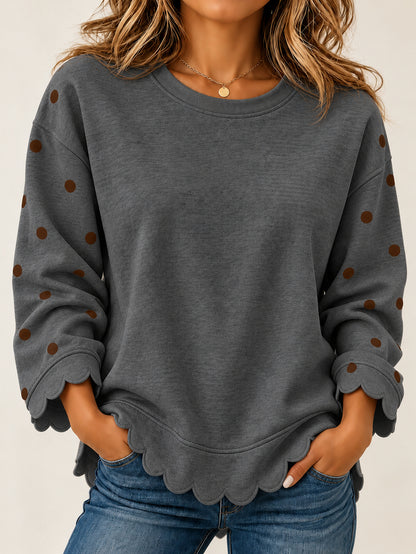 Flowy women's blouse - Elegant and polished