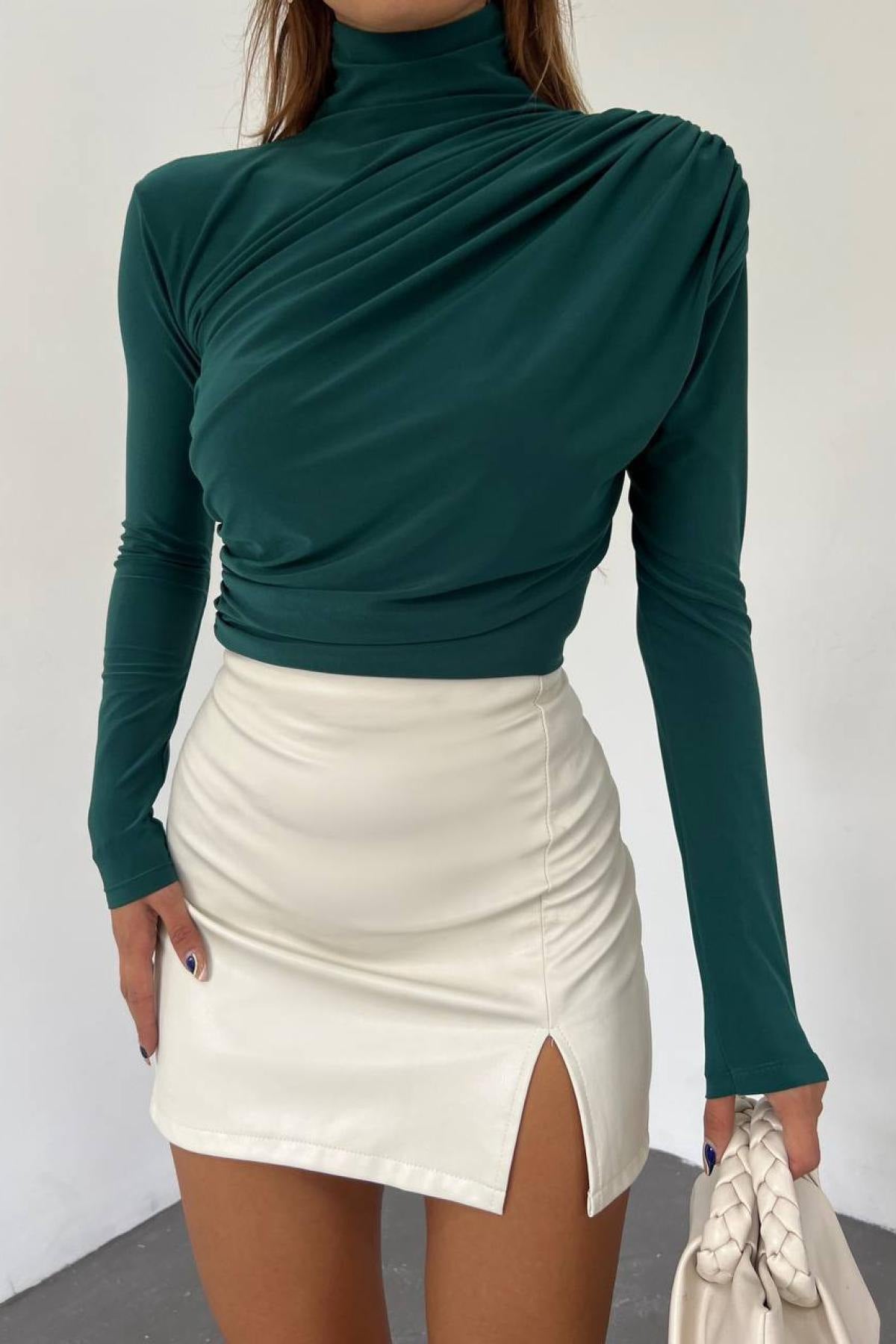 Women's long-sleeved base layer top - Simple and soft