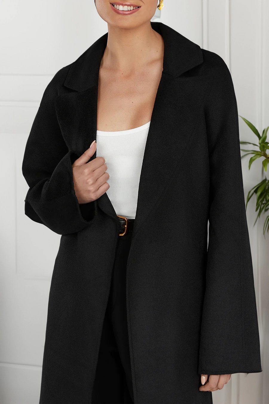 Cappotto invernale da donna con ampio colletto – Chic e caldo