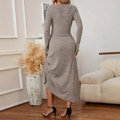 Completo da donna con cardigan in maglia e gonna midi – Casual ed elegante