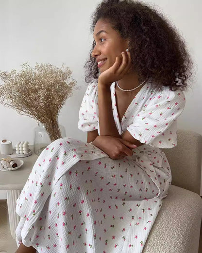 Robe longue fleurie femme – Col V et lien à nouer sur le devant
