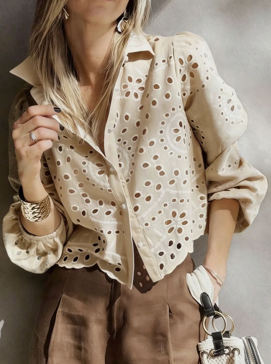 Chemisier femme court brode ajoure - Leger et elegant