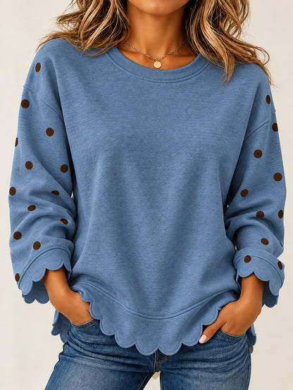 Flowy women's blouse - Elegant and polished