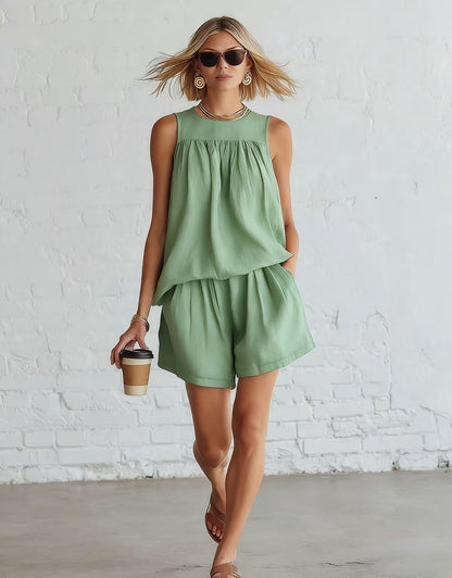 Ensemble femme retro top plisse sans manches et short large - Elegant et estival