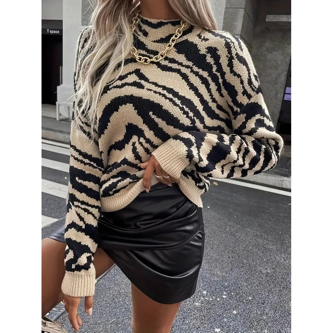 Women's zebra-print sweater - Soft and trendy